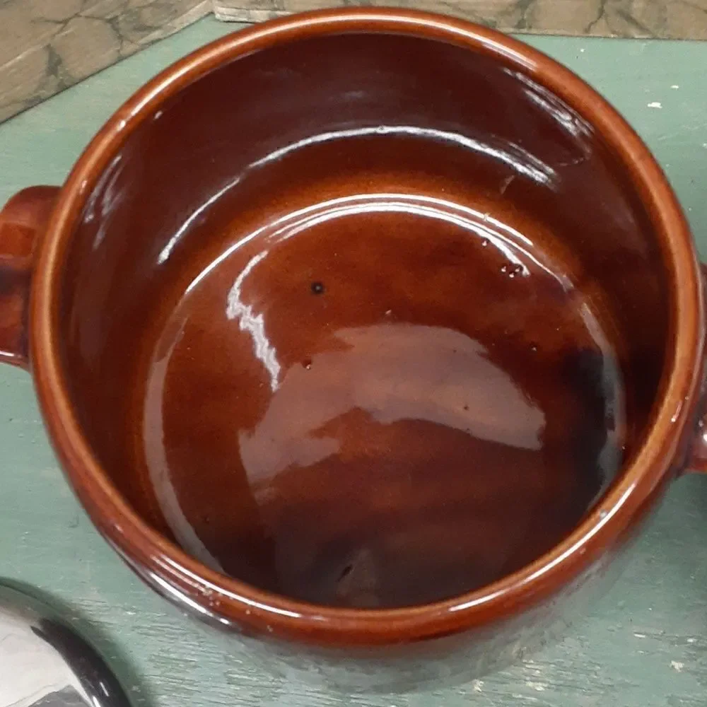 VTG 2 Qt Bean Pot Crock Server w/ vintage primitive stoneware mixing bowl‎